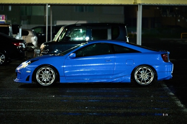 洗車　夜